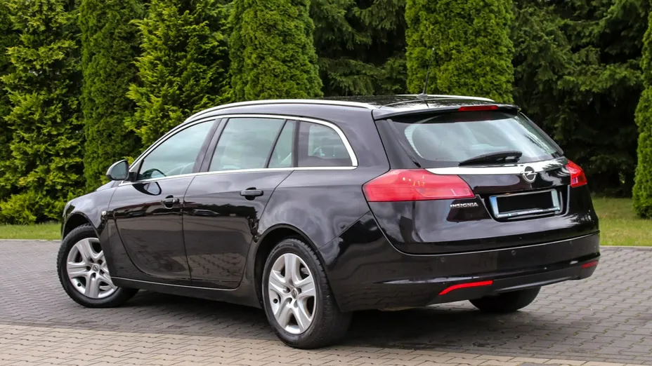 OPEL Insignia -