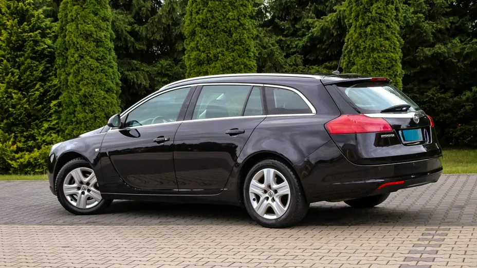 OPEL Insignia -