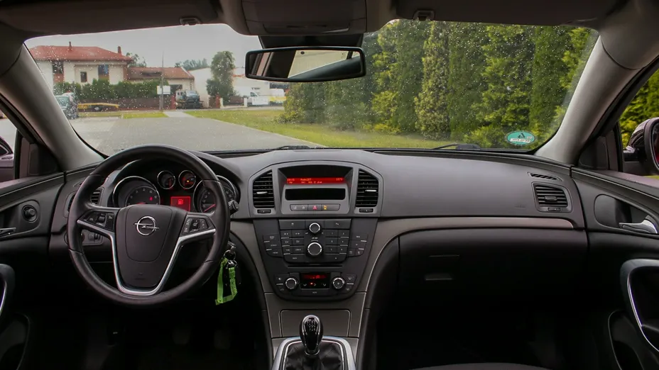 OPEL Insignia -