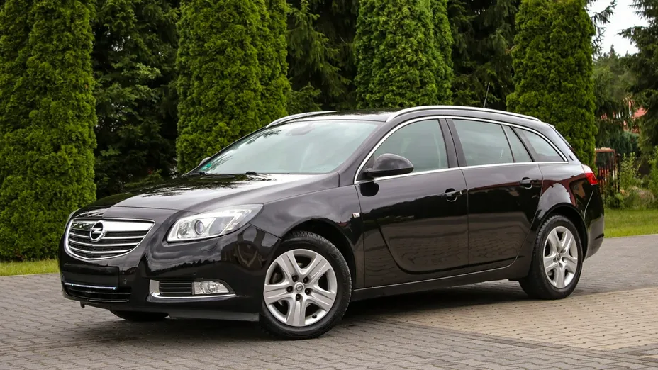 OPEL Insignia -