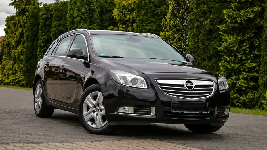 OPEL Insignia -