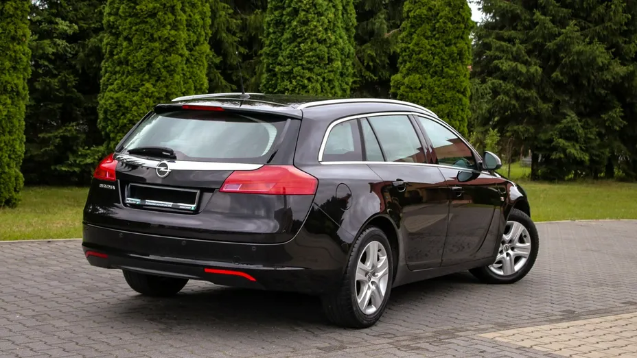 OPEL Insignia -