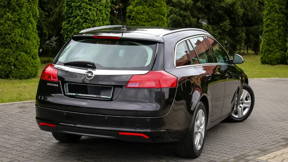 OPEL Insignia -