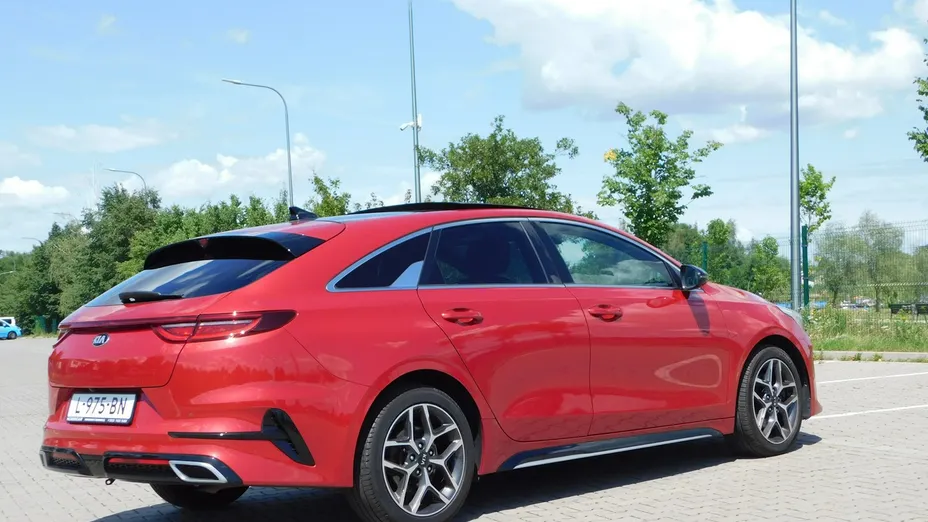 KIA ProCeed -