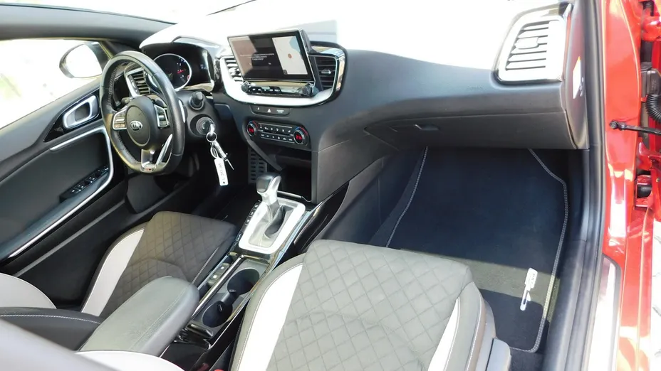 KIA ProCeed -