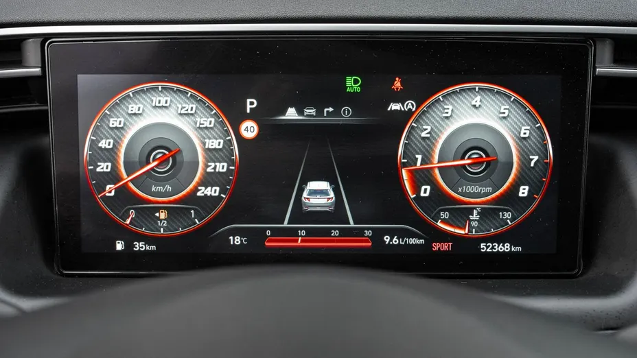 HYUNDAI Tucson -