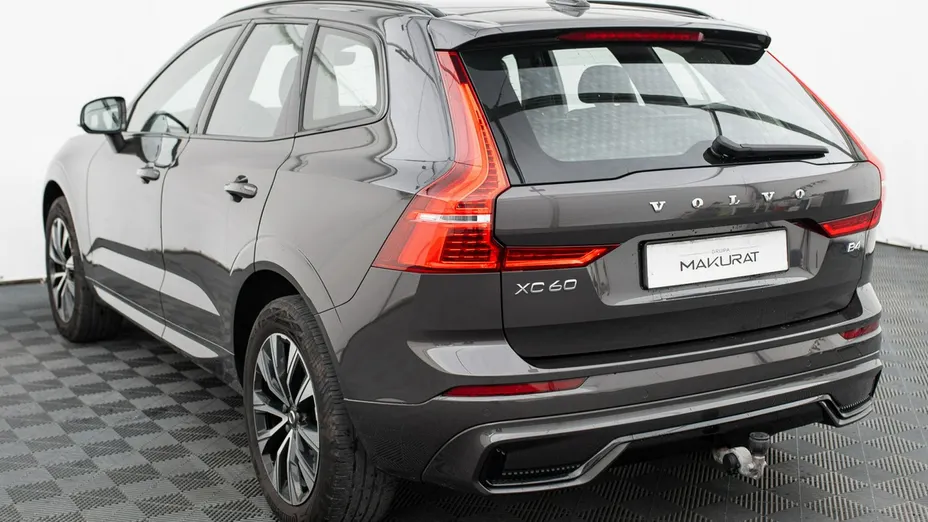 VOLVO XC60 -