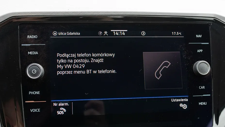 VOLKSWAGEN Passat -