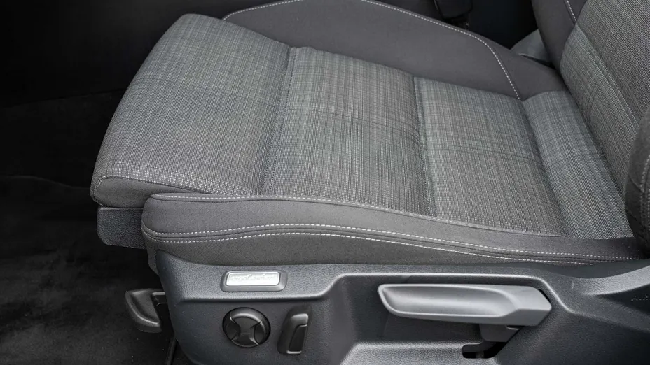 VOLKSWAGEN Passat -