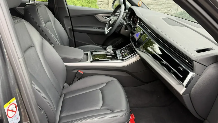 AUDI Q7 -