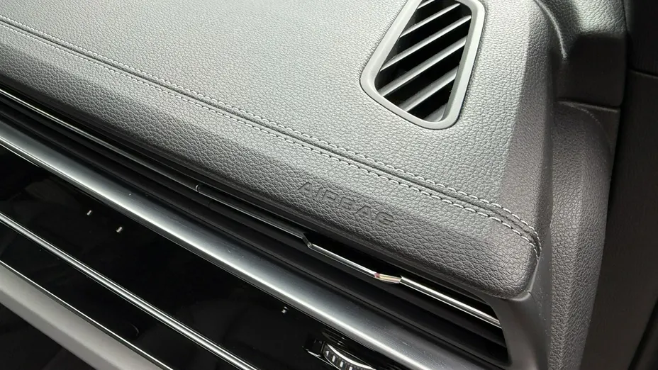 AUDI Q7 -