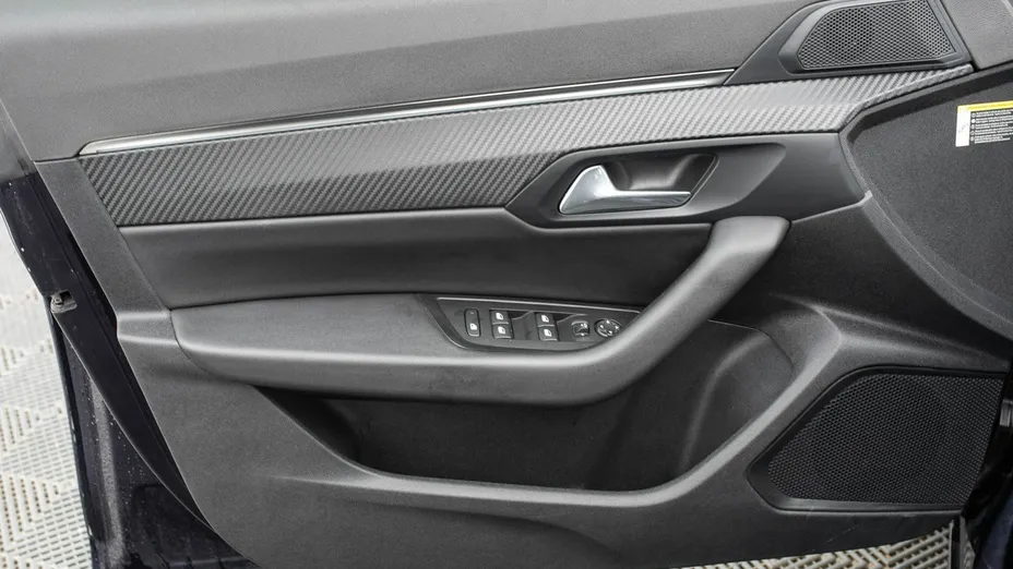PEUGEOT 508 -