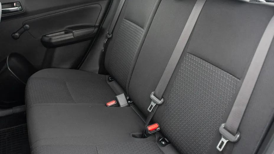 SUZUKI Swift -