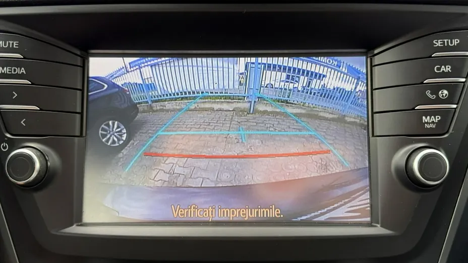 TOYOTA Avensis -