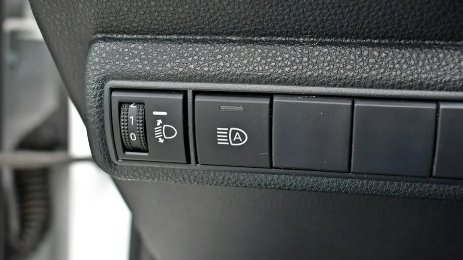 TOYOTA Corolla -