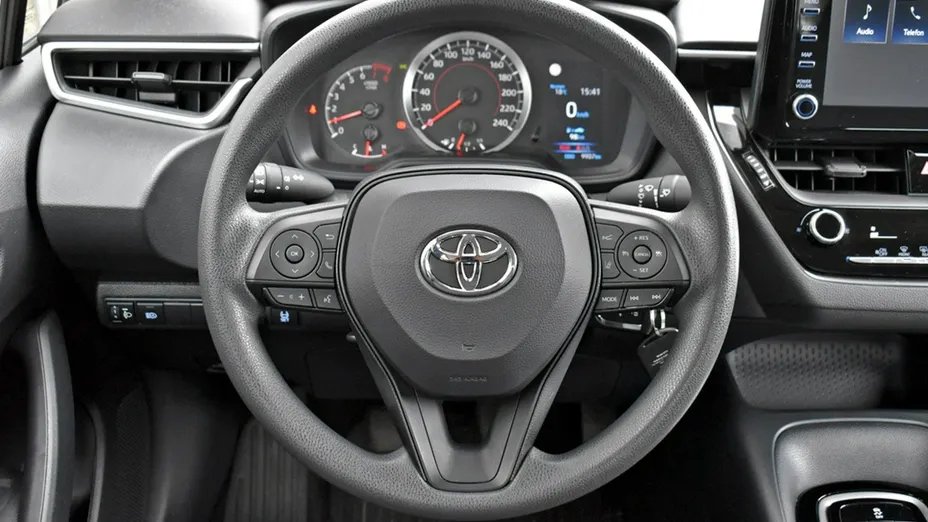 TOYOTA Corolla -