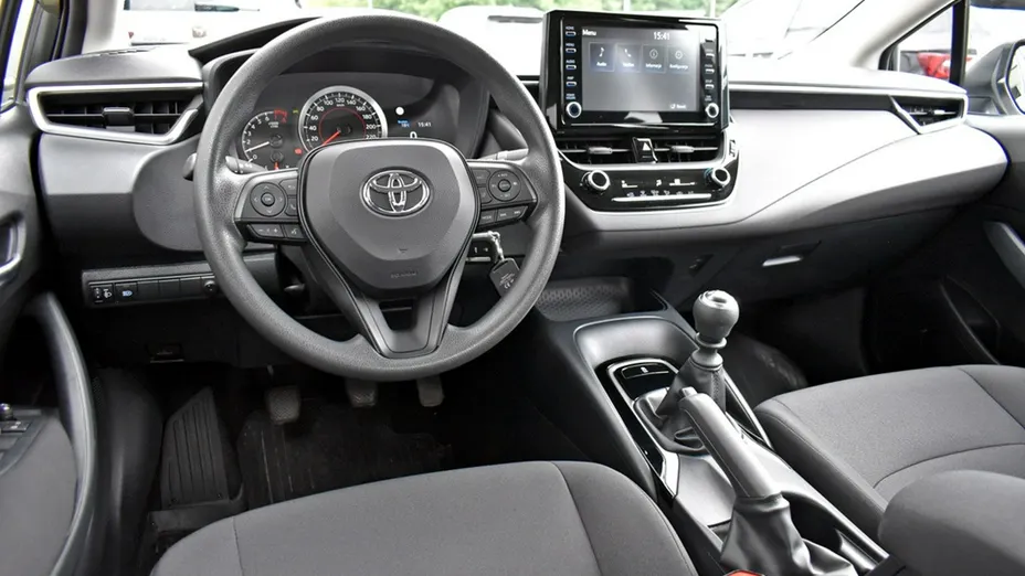 TOYOTA Corolla -