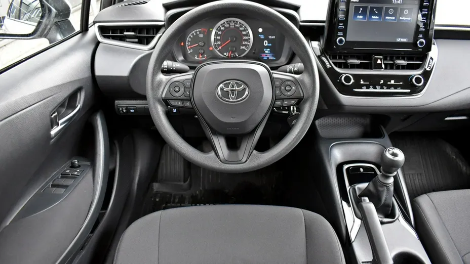 TOYOTA Corolla -