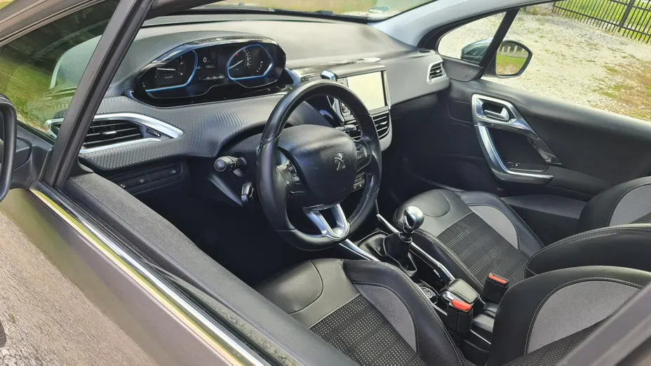 PEUGEOT 2008 -