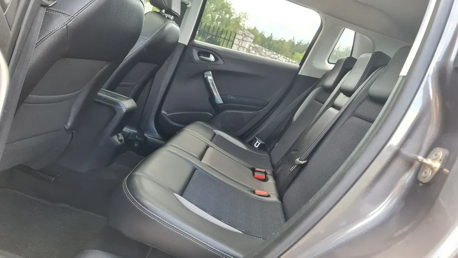 PEUGEOT 2008 -