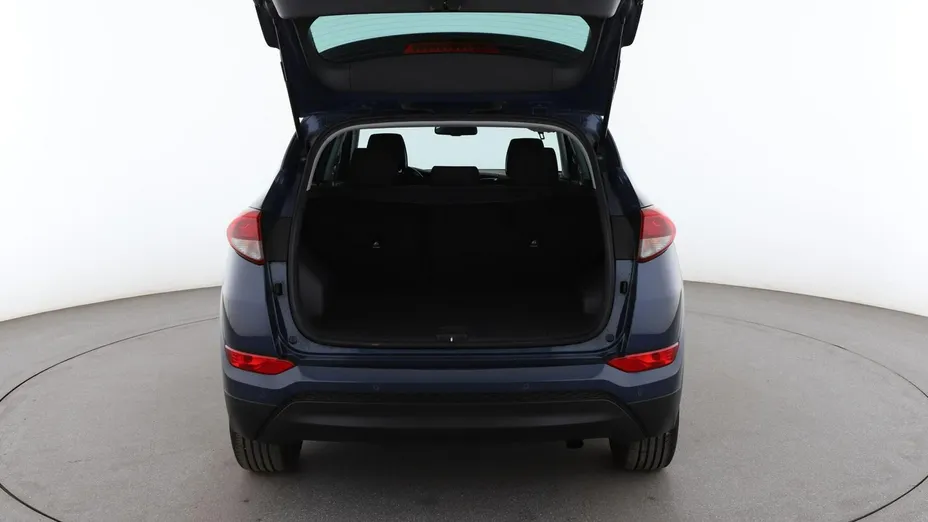 HYUNDAI Tucson -