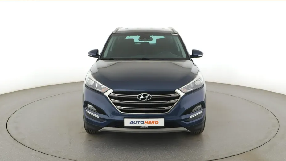 HYUNDAI Tucson -
