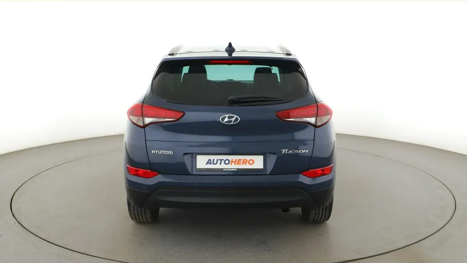 HYUNDAI Tucson -