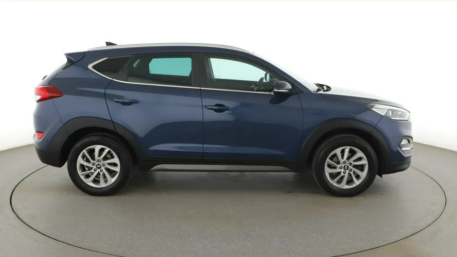 HYUNDAI Tucson -