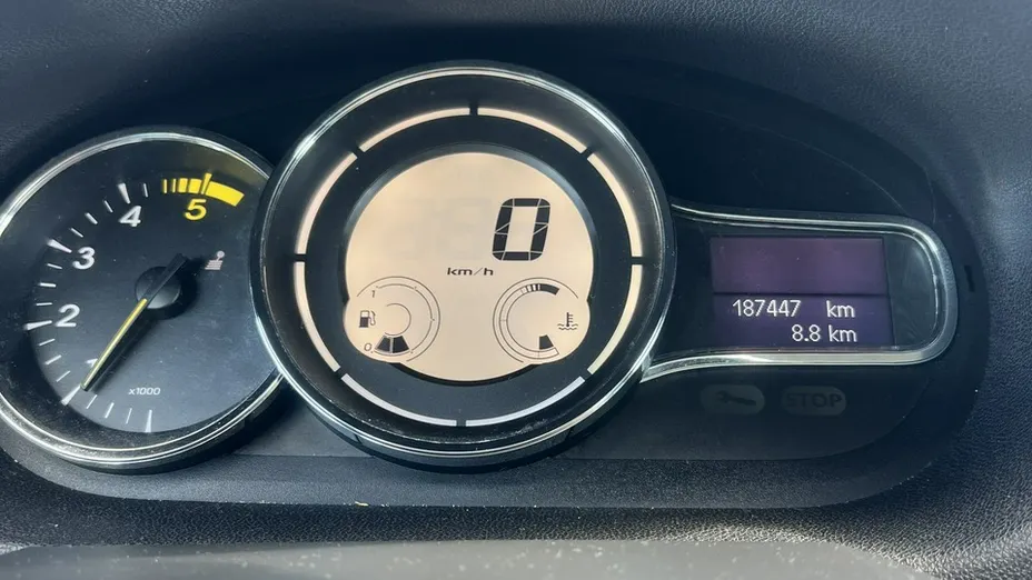 RENAULT Megane -