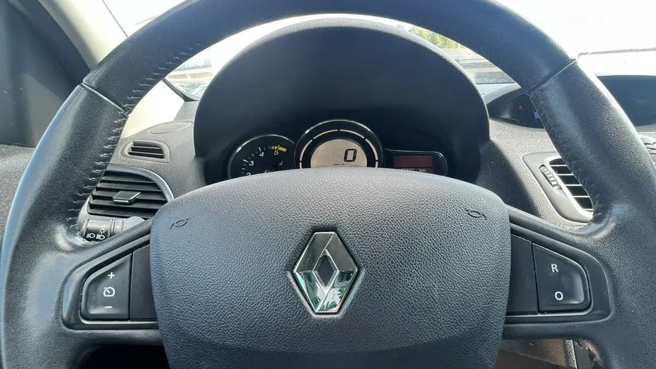 RENAULT Megane -