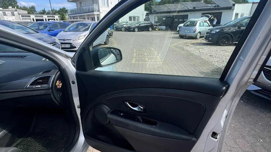 RENAULT Megane -