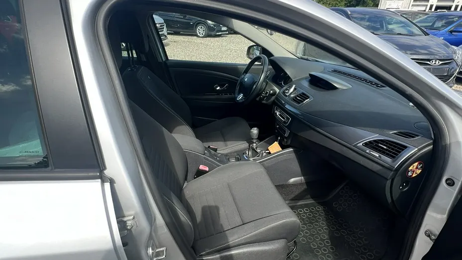 RENAULT Megane -