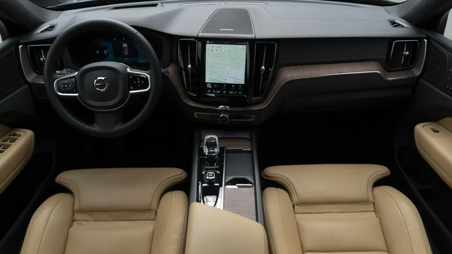 VOLVO XC60 -