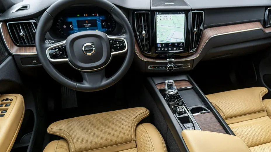 VOLVO XC60 -