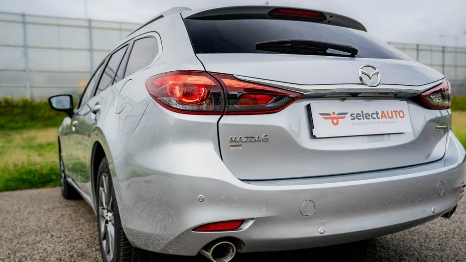 MAZDA 6 -