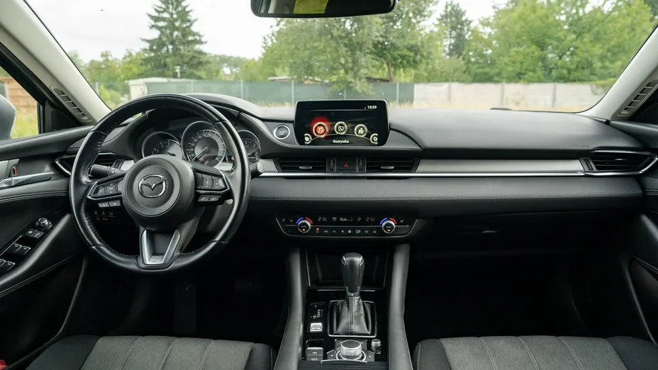 MAZDA 6 -