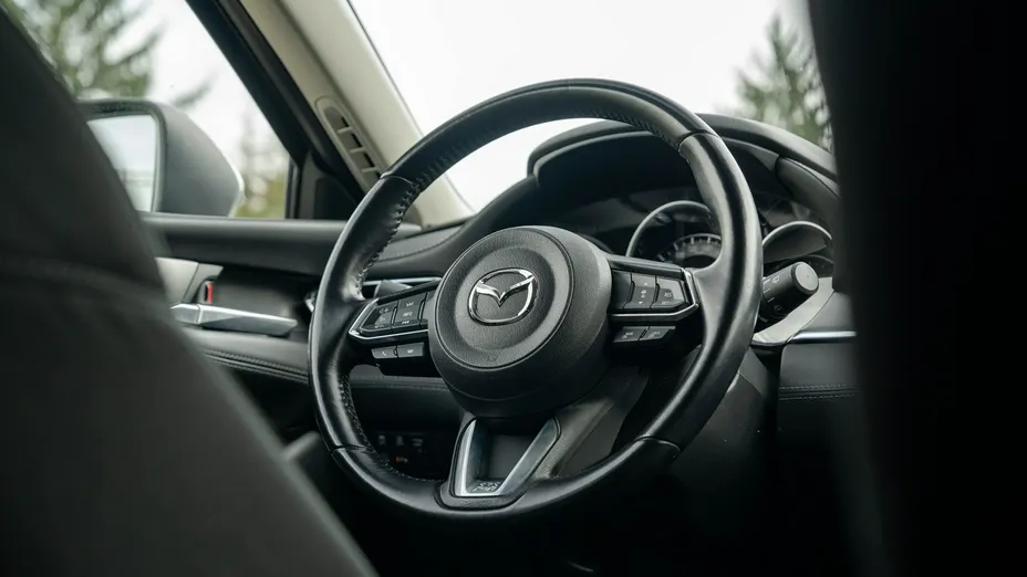 MAZDA 6 -