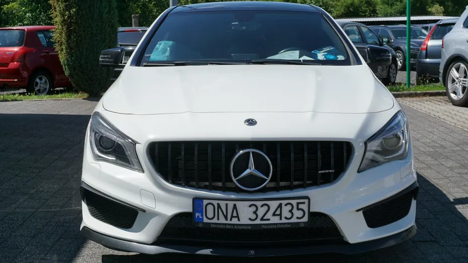 MERCEDES-BENZ CLA -