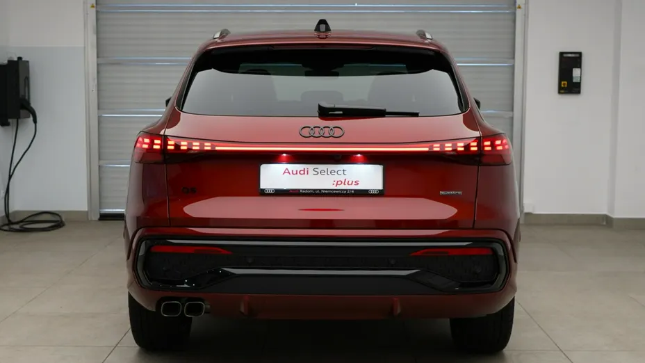 AUDI Q5 -