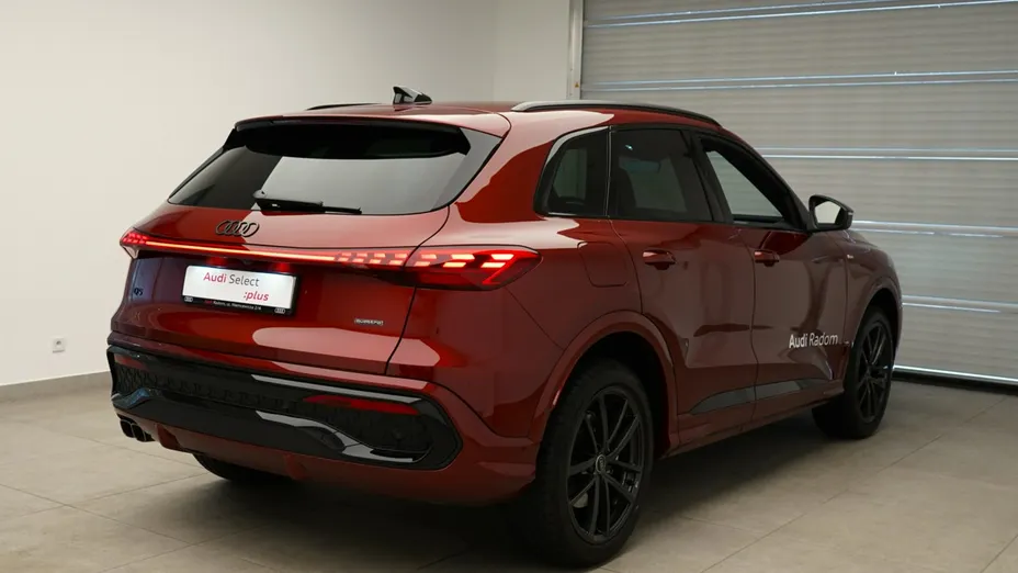 AUDI Q5 -