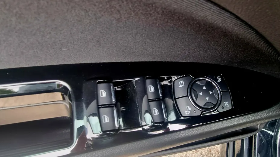 FORD Mondeo -
