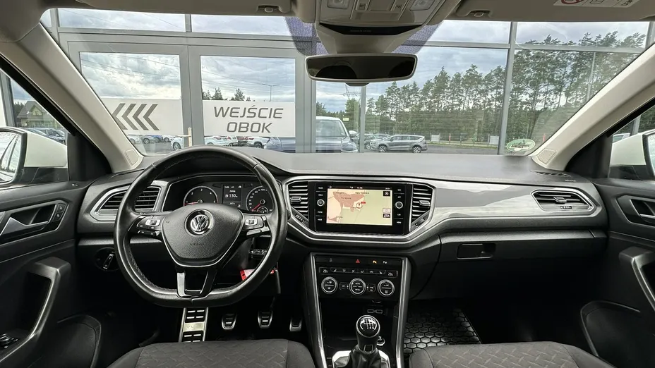 VOLKSWAGEN T-ROC -