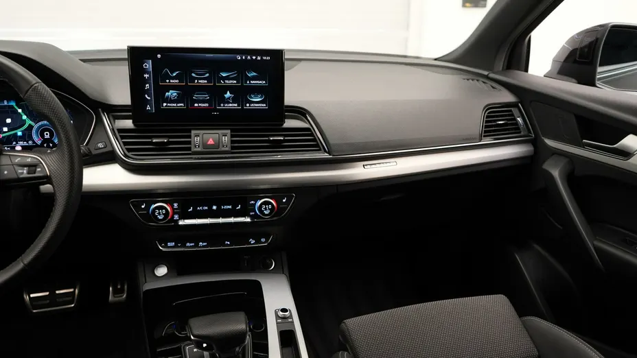 AUDI Q5 -