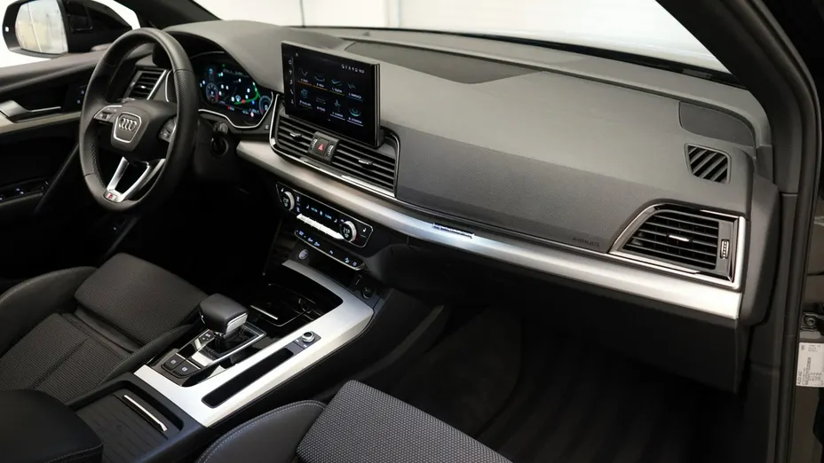 AUDI Q5 -