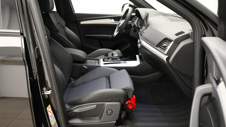 AUDI Q5 -