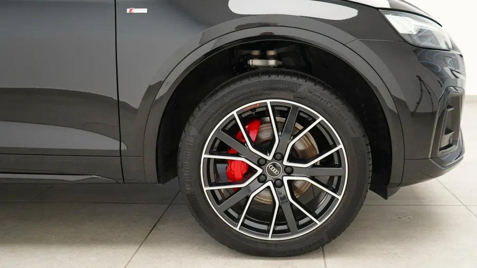 AUDI Q5 -