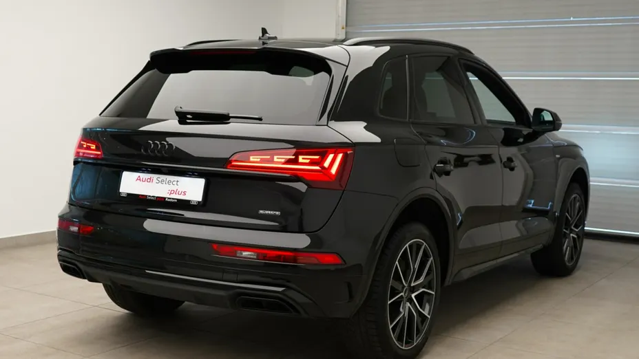 AUDI Q5 -