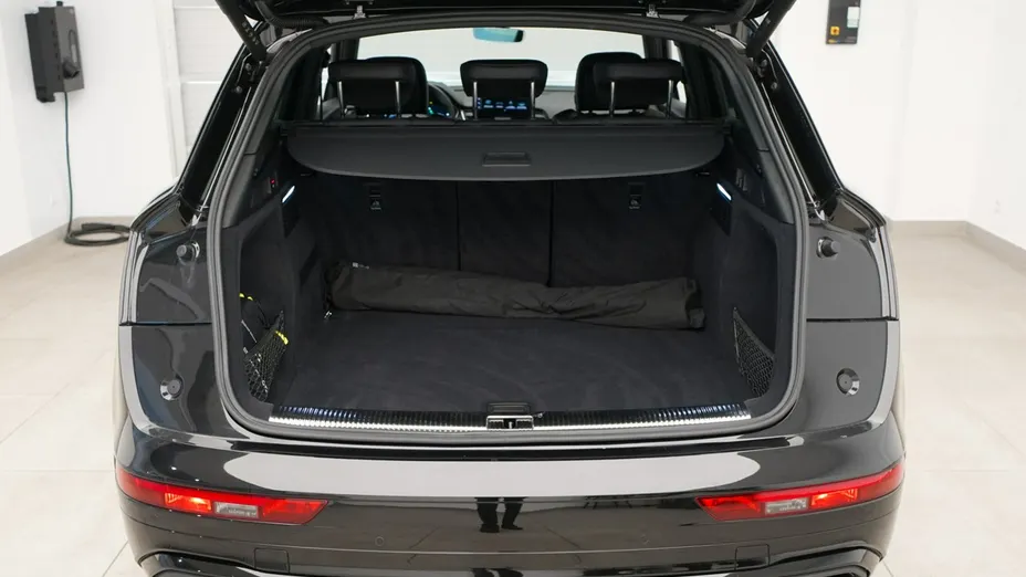 AUDI Q5 -