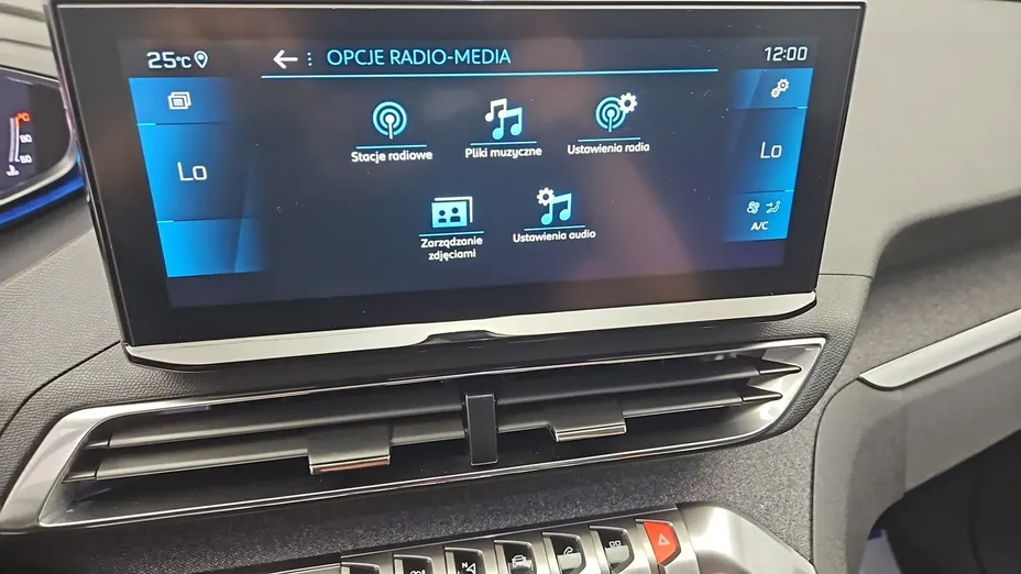 PEUGEOT 3008 -