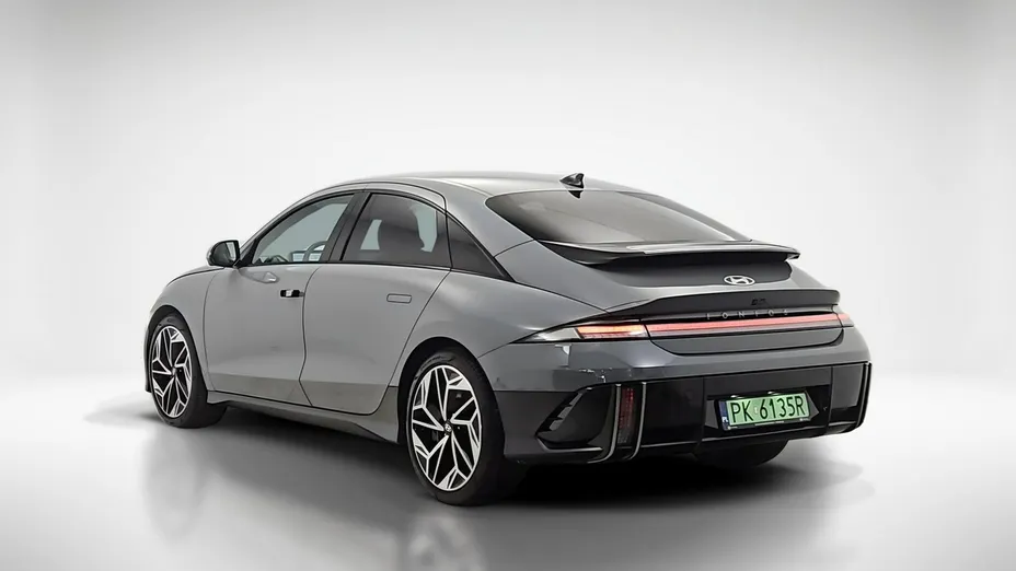HYUNDAI Ioniq 6 -